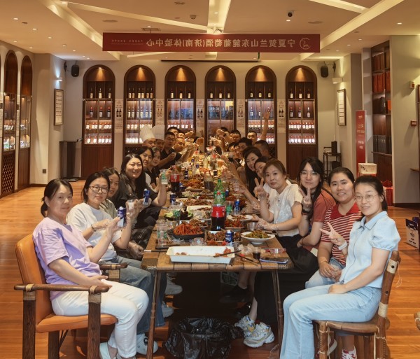 品味美食，凝聚力量——擇立燒烤party圓滿落幕